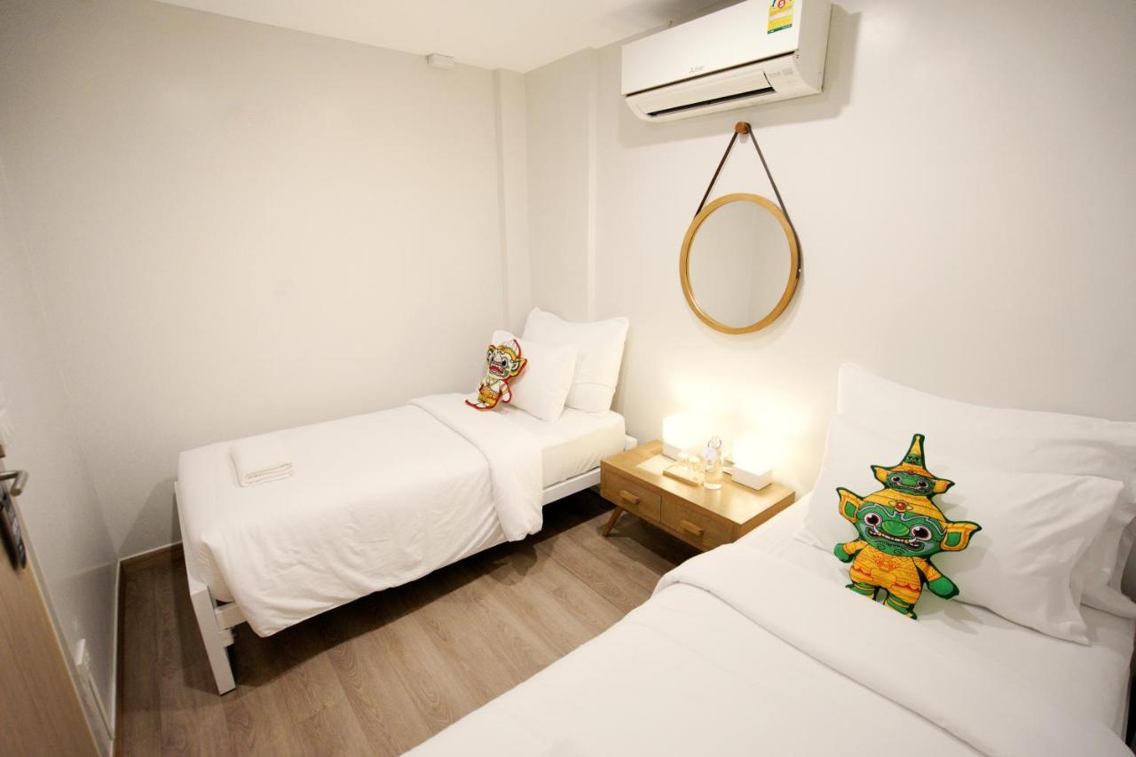 Yakthai Poshtel Bangkok Exterior photo